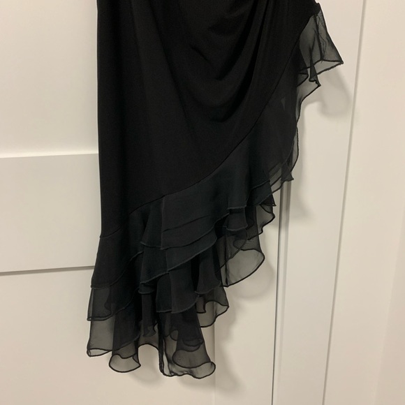 ❤️$10 add on. Black Ruched Dress Size M - Picture 4 of 6